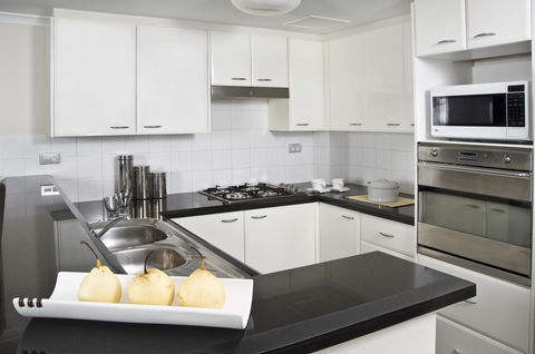 Oaks Sydney Castlereagh Suites - Australian Directory 18