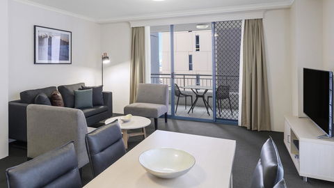 Oaks Sydney Castlereagh Suites - Australian Directory 10