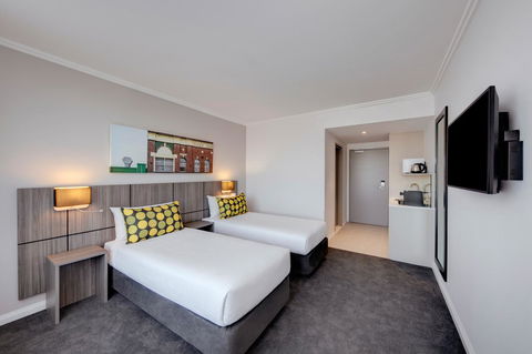 Mercure Sydney Bankstown - Australian Directory 6