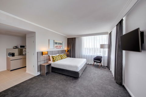 Mercure Sydney Bankstown - Australian Directory 21