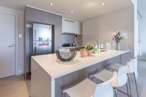 Two Bedders Apartment With Stunning Water View - Australian Directory 16