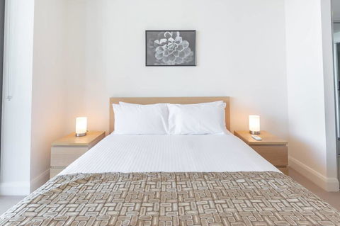 Two Bedders Apartment With Stunning Water View - Australian Directory 3