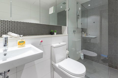 Two Bedders Apartment With Stunning Water View - Australian Directory 9