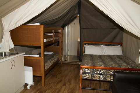 Discovery Parks - Dubbo - Australian Directory 34