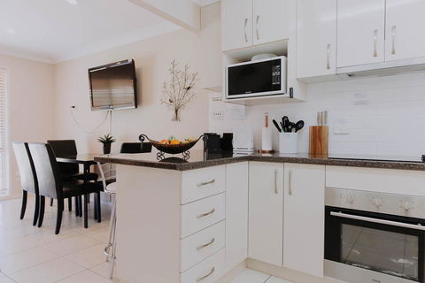Central Wagga Self Catering Apartment - Australian Directory 8