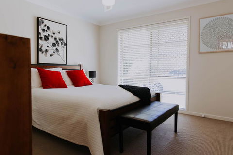 Central Wagga Self Catering Apartment - Australian Directory 9