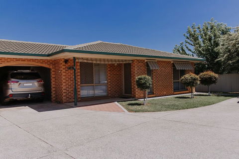 Central Wagga Self Catering Apartment - Australian Directory 3