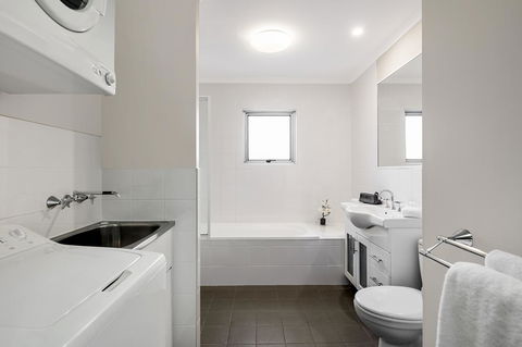 Quest Wollongong - Australian Directory 8