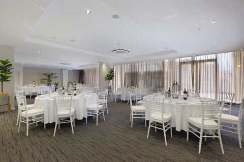 Sage Hotel Wollongong - Australian Directory 32