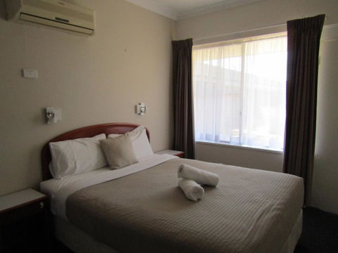 Allonville Gardens Motel - Australian Directory 25