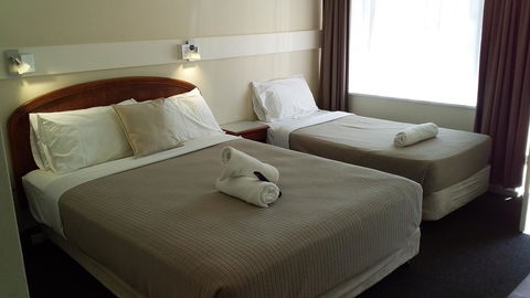 Allonville Gardens Motel - Australian Directory 5