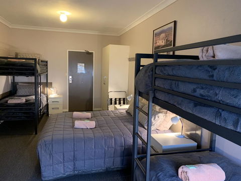 Yuki Inn Jindabyne - Australian Directory 32