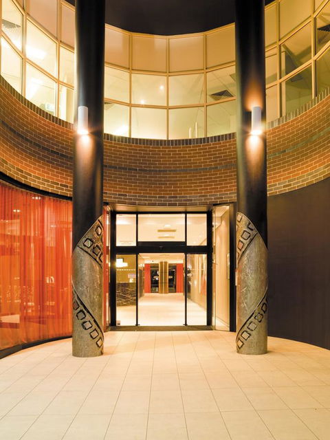 Adina Apartment Hotel Sydney Surry Hills - Australian Directory 3