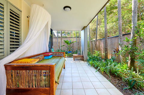 Julians Apartments - Australian Directory 5