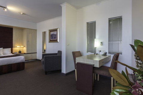 Mercure Albury - Australian Directory 30