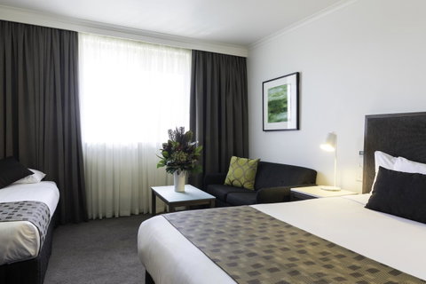 Mercure Albury - Australian Directory 28