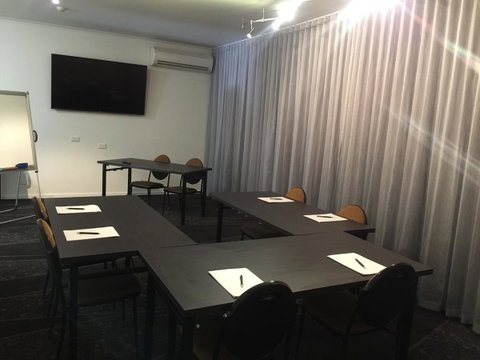 Mercure Albury - Australian Directory 39