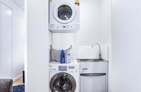 DD Apartments Fish Market - Australian Directory 19