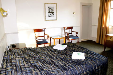Royal Exhibition Hotel - Australian Directory 38