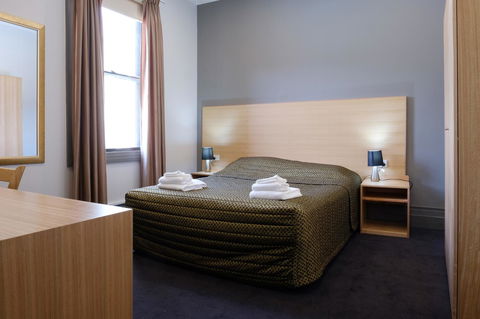 Royal Exhibition Hotel - Australian Directory 19