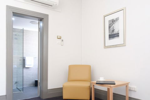 Royal Exhibition Hotel - Australian Directory 20