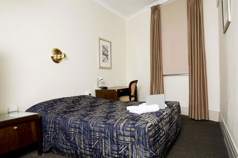Royal Exhibition Hotel - Australian Directory 23