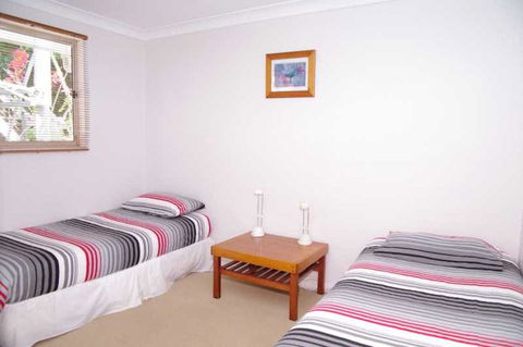 Coastwatch, 26 Comara Terrace - Australian Directory 7