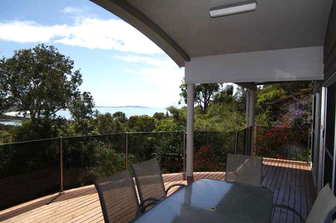 Coastwatch, 26 Comara Terrace - Australian Directory 1