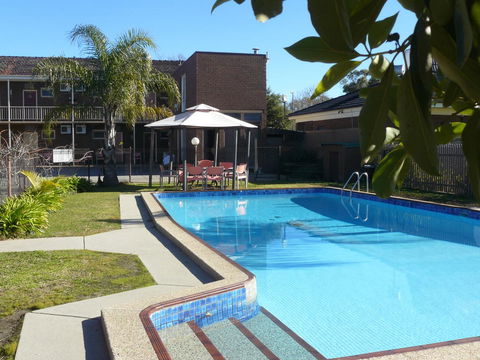 Australia Park Motel - Australian Directory 41