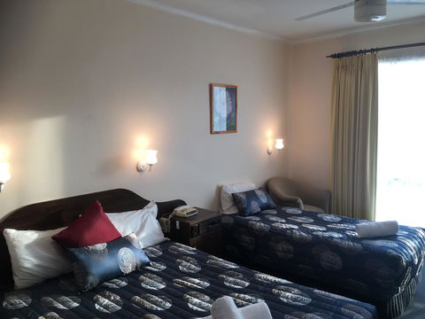 Australia Park Motel - Australian Directory 39