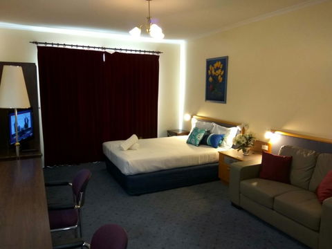Australia Park Motel - Australian Directory 30