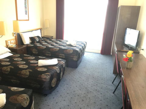 Australia Park Motel - Australian Directory 27