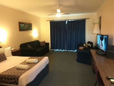 Australia Park Motel - Australian Directory 12