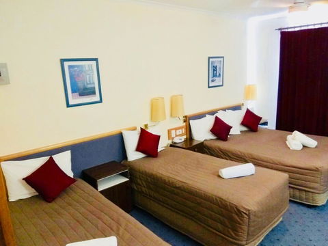 Australia Park Motel - Australian Directory 9
