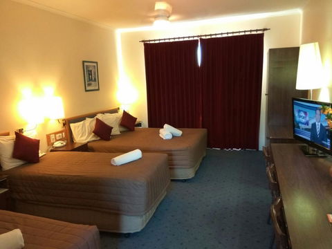 Australia Park Motel - Australian Directory 18