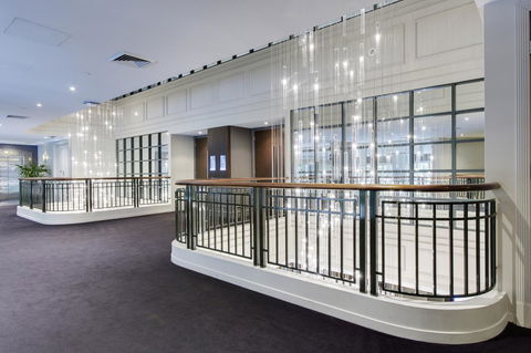 Pullman Sydney Hyde Park - Australian Directory 33