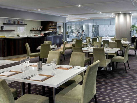 Pullman Sydney Hyde Park - Australian Directory 44