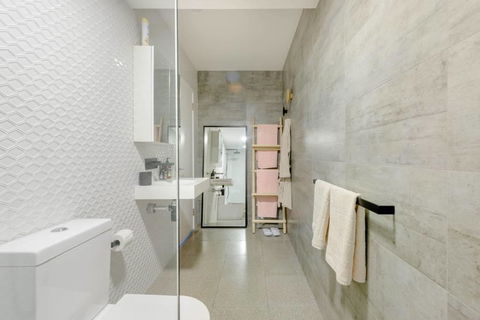 Scandi Beach Apartment - Australian Directory 10