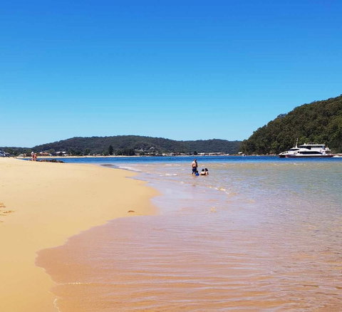 BookerBay Retreat! - Australian Directory 2