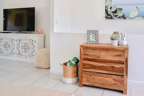 Hastings By The Sea - Australian Directory 5