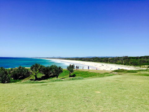 Hastings By The Sea - Australian Directory 11