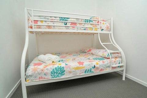 Hastings By The Sea - Australian Directory 9