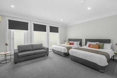 Horse And Jockey Hotel Homebush - Australian Directory 0