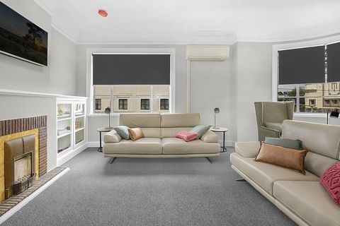 Horse And Jockey Hotel Homebush - Australian Directory 3