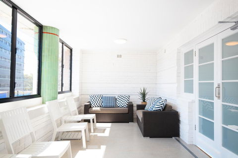 Horse And Jockey Hotel Homebush - Australian Directory 11