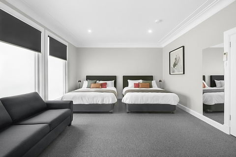 Horse And Jockey Hotel Homebush - Australian Directory 1