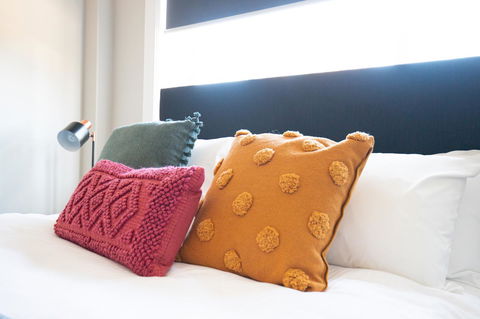 Horse And Jockey Hotel Homebush - Australian Directory 6