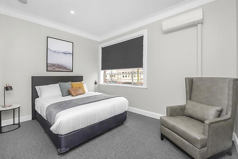 Horse And Jockey Hotel Homebush - Australian Directory 18