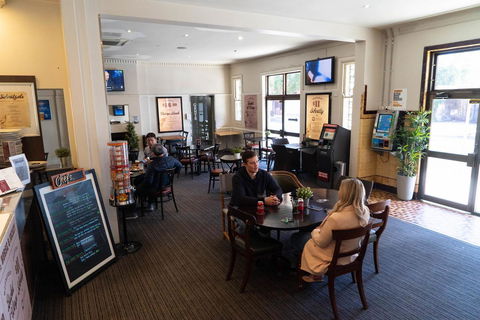 Horse And Jockey Hotel Homebush - Australian Directory 27