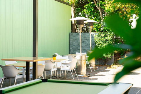 Horse And Jockey Hotel Homebush - Australian Directory 24